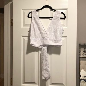 Lace tank top cropped